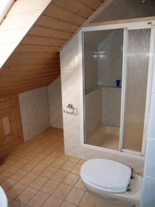 Badezimmer - Ferienwohnung Auetal